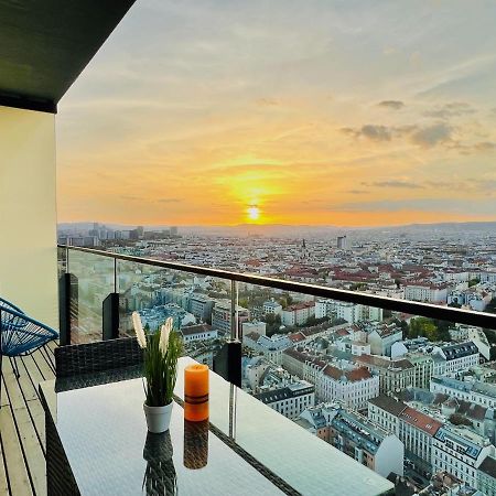 Triiiple Level 31 - Sonnenwohnen Apartment Mit Fantastischem Ausblick Und Parkplatz Vienna Esterno foto