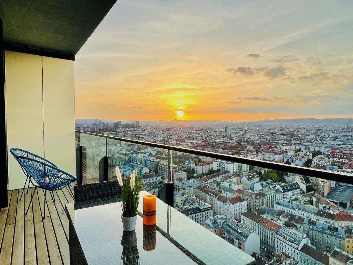 Triiiple Level 31 - Sonnenwohnen Apartment Mit Fantastischem Ausblick Und Parkplatz Vienna Esterno foto